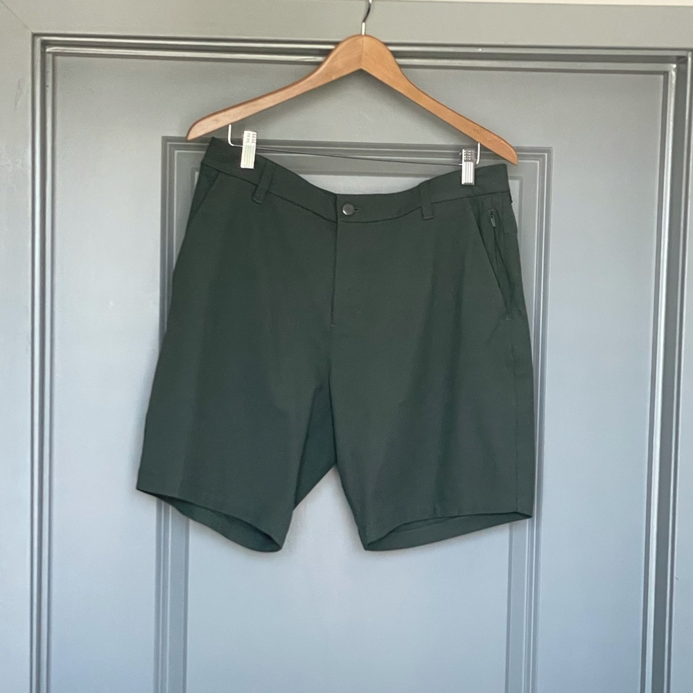 Lululemon Men’s Commission Shorts 7” Classic
